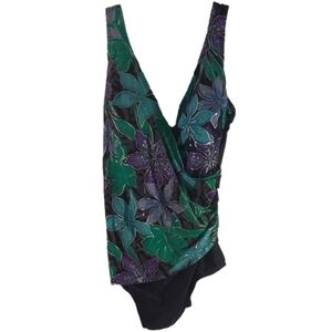 Sirena Women's Swimsuit NWT Size 22W